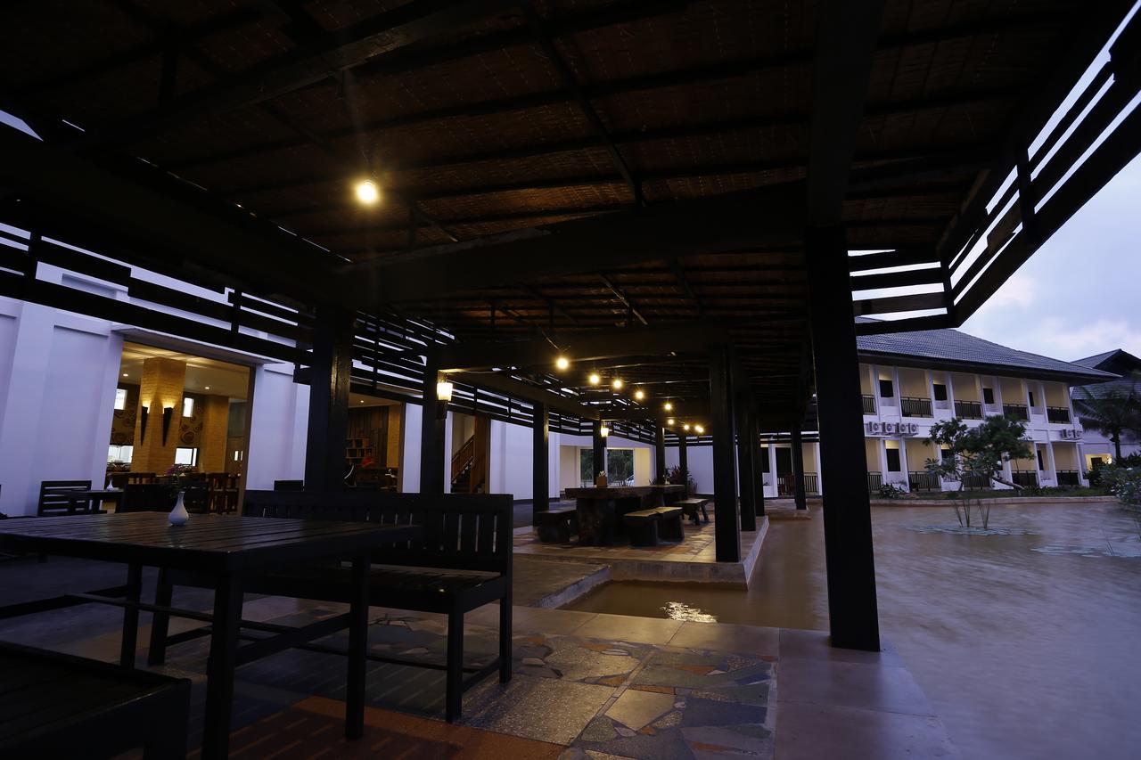 Kahyangan Resort 山口洋 外观 照片